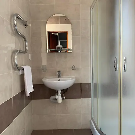 Yurus بيت شباب *
